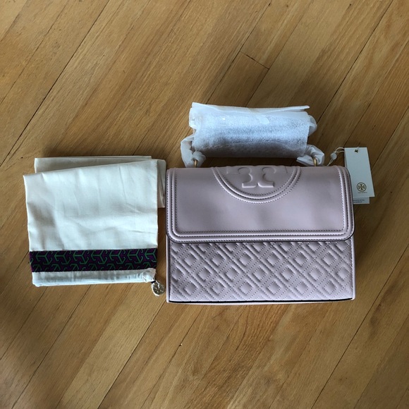 Tory Burch Handbags - NWT Tory Burch Authentic Fleming Convertible Bag